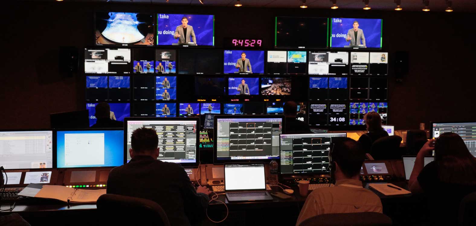 The Global Leadership Summit using Haivision live video technology to broadcast events to remote audiences.
